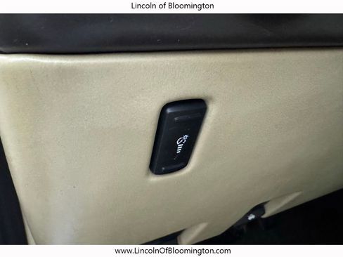 Used 2016 Lincoln Navigator L Reserve image 41