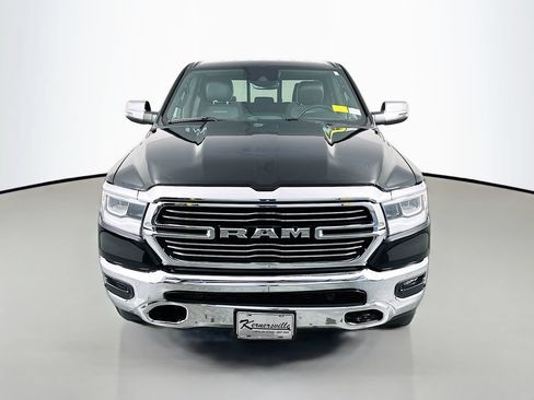 Used 2023 RAM 1500 Laramie AWD/4WD image 2