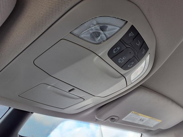 Used 2017 Chrysler Pacifica Touring-L Plus w/ Advanced Safetytec Group FWD image 15