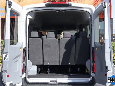 Used 2018 Ford Transit 350 XL image 8
