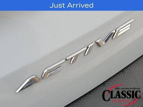 Used 2025 Ford Escape Active image 18