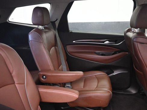 Used 2021 Buick Enclave Avenir w/ Avenir Technology Package image 18