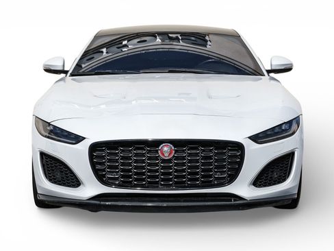 Used 2021 Jaguar F-TYPE Coupe image 4