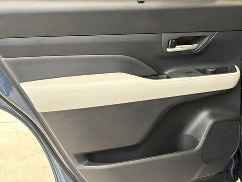 Used 2025 Toyota Grand Highlander AWD Hybrid image 19