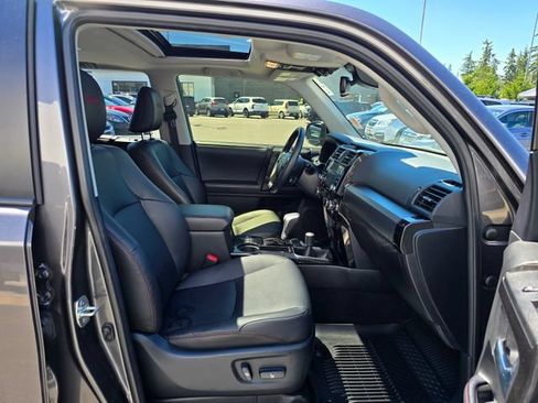 Used 2023 Toyota 4Runner TRD Off-Road Premium w/ Off Road Premium Plus Package AWD/4WD image 14