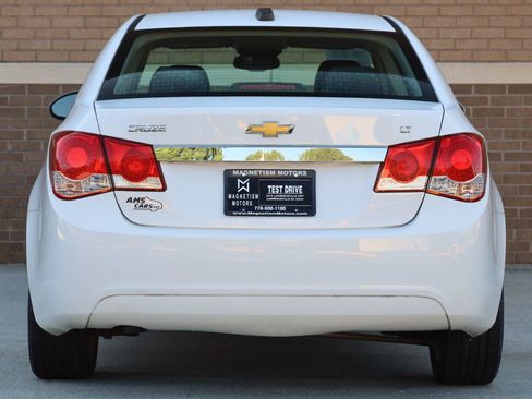 Used 2015 Chevrolet Cruze LT FWD image 9