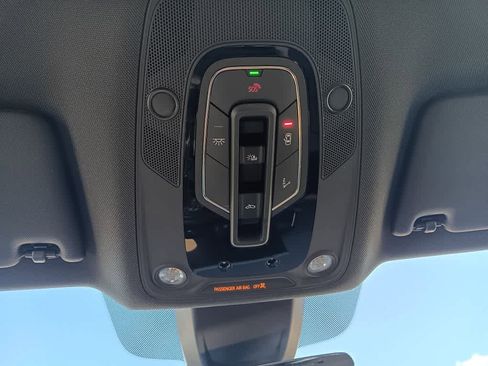 Used 2023 Audi Q5 Premium w/ Convenience Package image 31