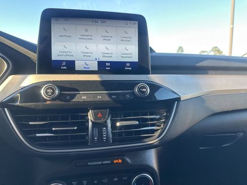 Used 2022 Ford Escape SEL image 19