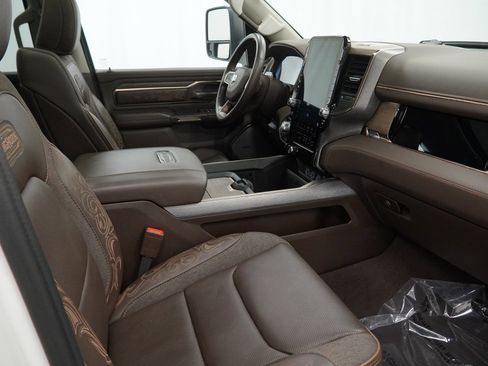 Certified 2025 RAM 1500 Limited image 50