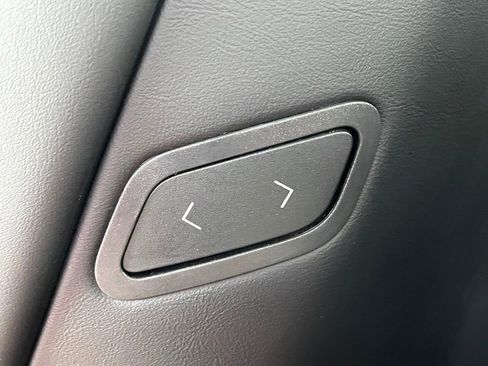 Used 2022 Tesla Model X Plaid image 22