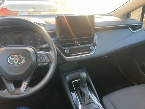 Used 2023 Toyota Corolla LE image 9