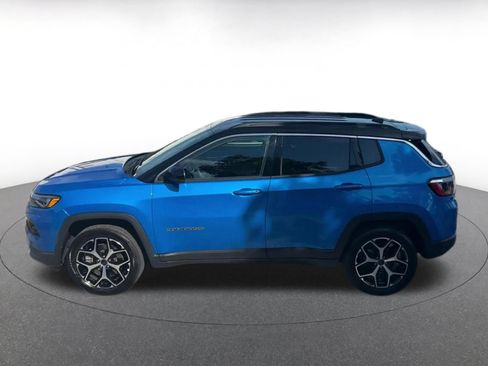 Used 2025 Jeep Compass Limited AWD/4WD image 8