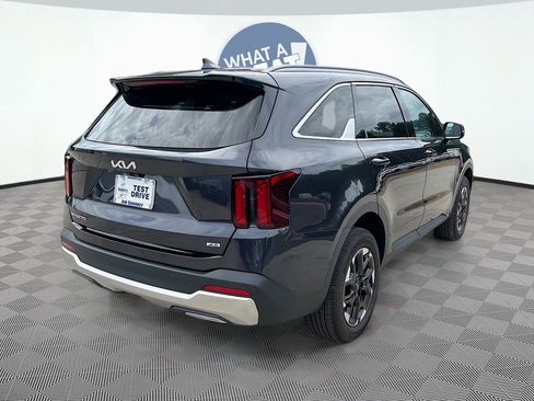Certified 2025 Kia Sorento S AWD/4WD image 6
