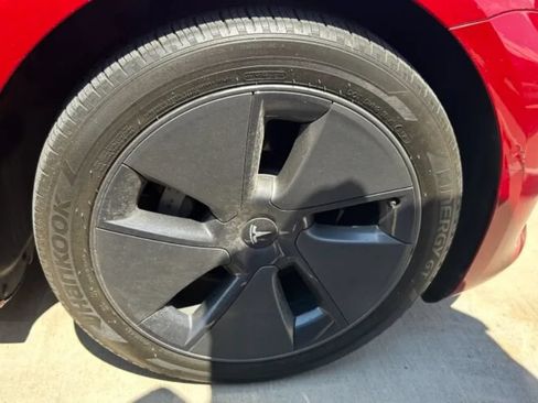 Used 2022 Tesla Model 3 RWD image 5