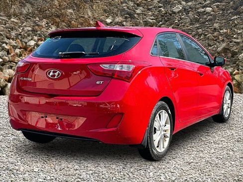 Used 2013 Hyundai Elantra GT FWD image 2