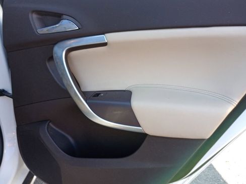 Used 2013 Buick Regal Premium image 20