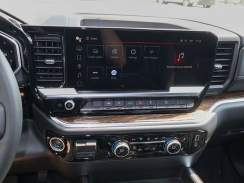 New 2026 GMC Sierra 1500 Elevation AWD/4WD image 14
