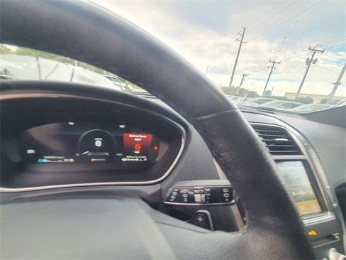 Used 2019 Lincoln Nautilus FWD image 21