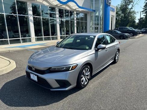 Used 2023 Honda Civic LX image 4