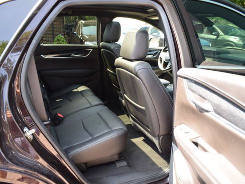 Used 2020 Cadillac XT5 Premium Luxury AWD/4WD image 40