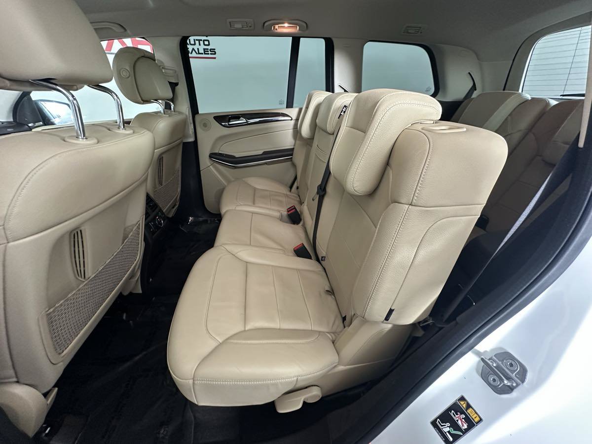 Used 2019 Mercedes-Benz GLS 550 4MATIC w/ Driver Assistance Package image 27
