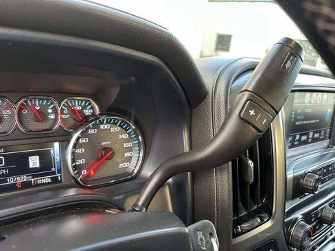 Used 2018 Chevrolet Silverado 2500 LTZ image 25