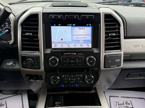 Used 2019 Ford F250 Lariat w/ Lariat Ultimate Package AWD/4WD image 12
