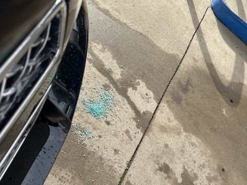 Used 2013 Chevrolet Avalanche LTZ image 17