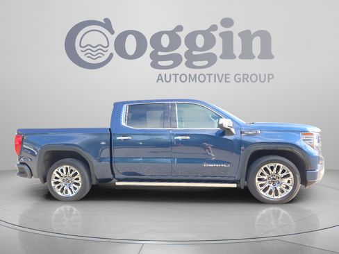 Certified 2023 GMC Sierra 1500 Denali Ultimate AWD/4WD image 6