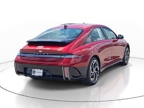 New 2025 Hyundai Ioniq 6 SEL image 2