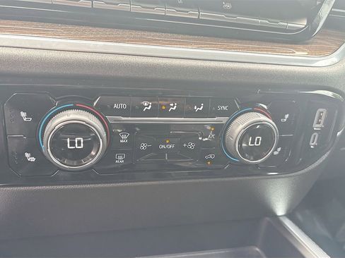 Used 2026 Chevrolet Silverado 1500 LT w/ Convenience Package II image 16