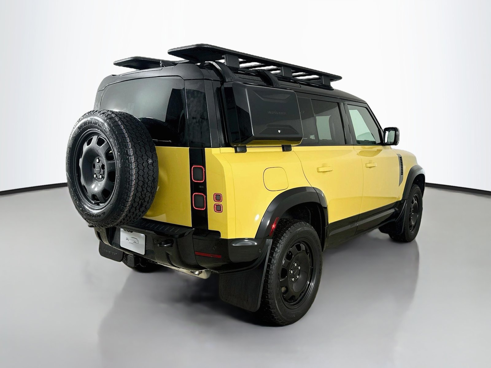 New 2026 Land Rover Defender 110 Trophy Edition AWD/4WD image 5