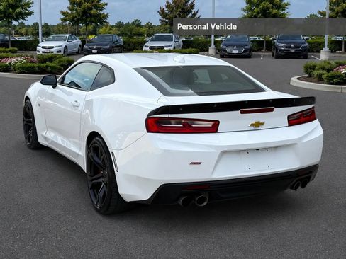 Used 2018 Chevrolet Camaro SS RWD image 3