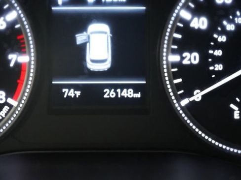 Used 2020 Hyundai Santa Fe SE FWD image 23