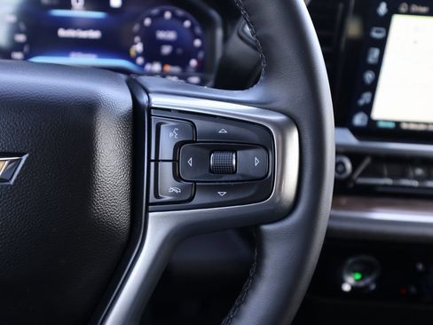 Used 2023 Chevrolet Silverado 1500 LT image 18