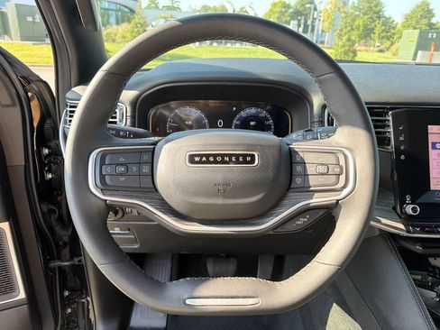 Used 2024 Jeep Wagoneer Series II w/ Flexible Seating Group RWD image 25