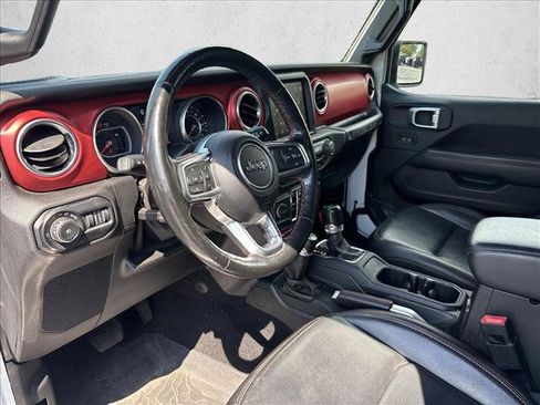 Used 2021 Jeep Wrangler Unlimited Rubicon AWD/4WD image 9