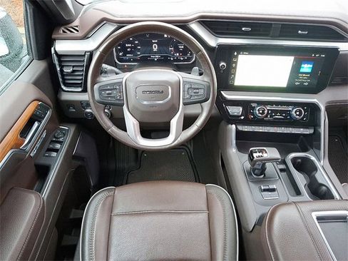 Used 2022 GMC Sierra 1500 Denali w/ Denali Reserve Package image 11