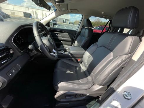 Certified 2025 Honda Pilot EX-L image 27