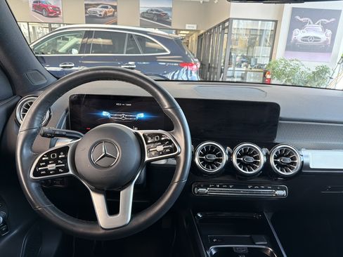 Certified 2023 Mercedes-Benz GLB 250 4MATIC image 12