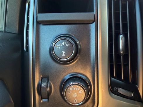 Used 2018 Chevrolet Silverado 1500 LT w/ All Star Edition image 25