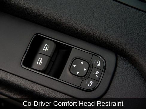 Used 2025 Mercedes-Benz Sprinter 2500 image 29