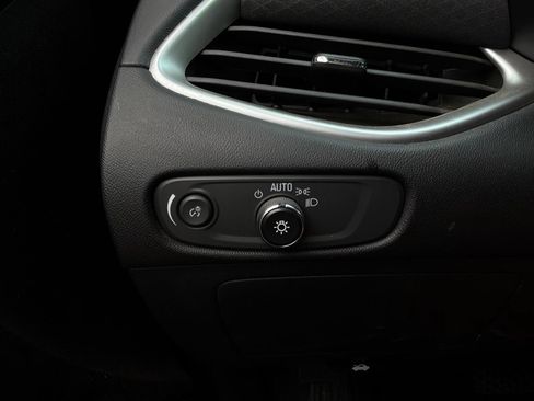 Used 2022 Chevrolet Malibu LS FWD image 21