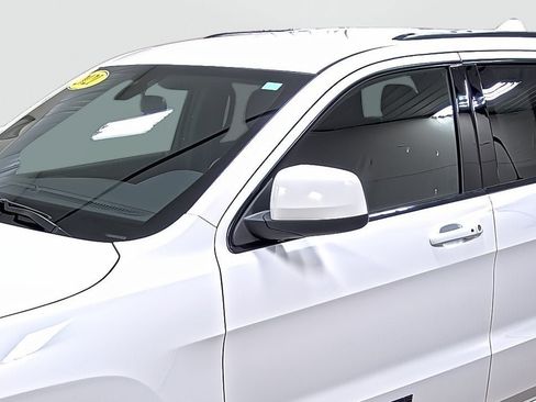 Used 2021 Jeep Grand Cherokee Laredo X AWD/4WD image 8