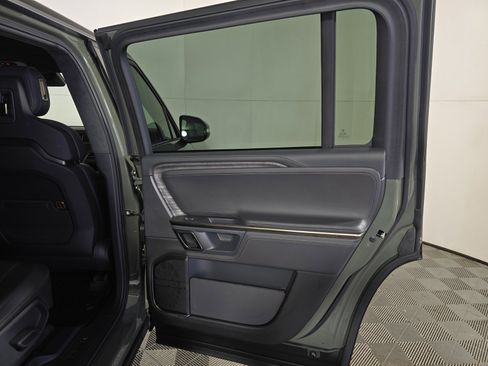 Used 2022 Rivian R1S Launch Edition image 19