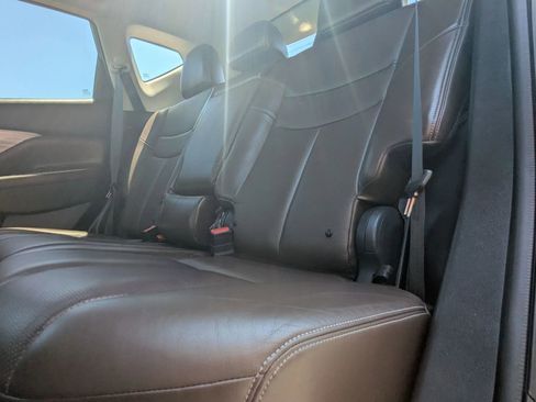 Used 2015 Nissan Murano Platinum FWD image 12