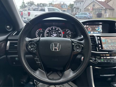Used 2017 Honda Accord EX-L image 16