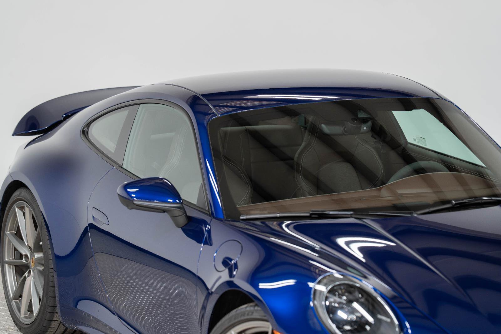 Used 2024 Porsche 911 Carrera 4S AWD/4WD image 37