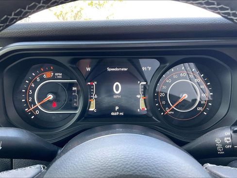Used 2026 Jeep Wrangler Unlimited Sport AWD/4WD image 12
