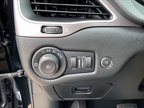 Used 2022 Jeep Cherokee Latitude Lux FWD image 33